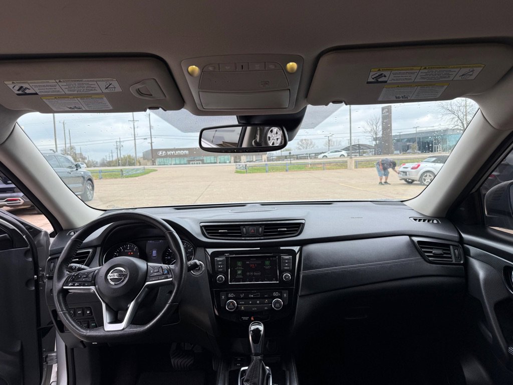 Used 2019 Nissan Rogue SL image 22