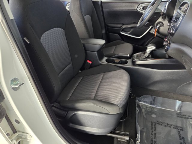 Used 2022 Kia Soul LX w/ Technology Package image 19