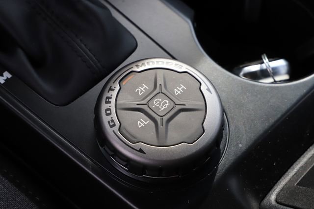 Used 2025 Ford Bronco 4-Door image 27