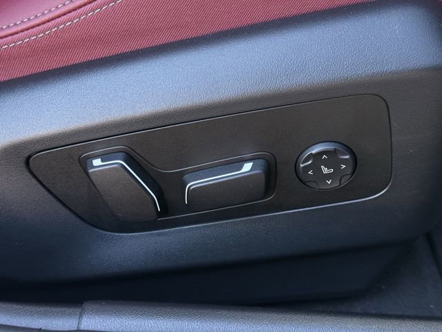 Used 2024 BMW 530i w/ M Sport Package image 29