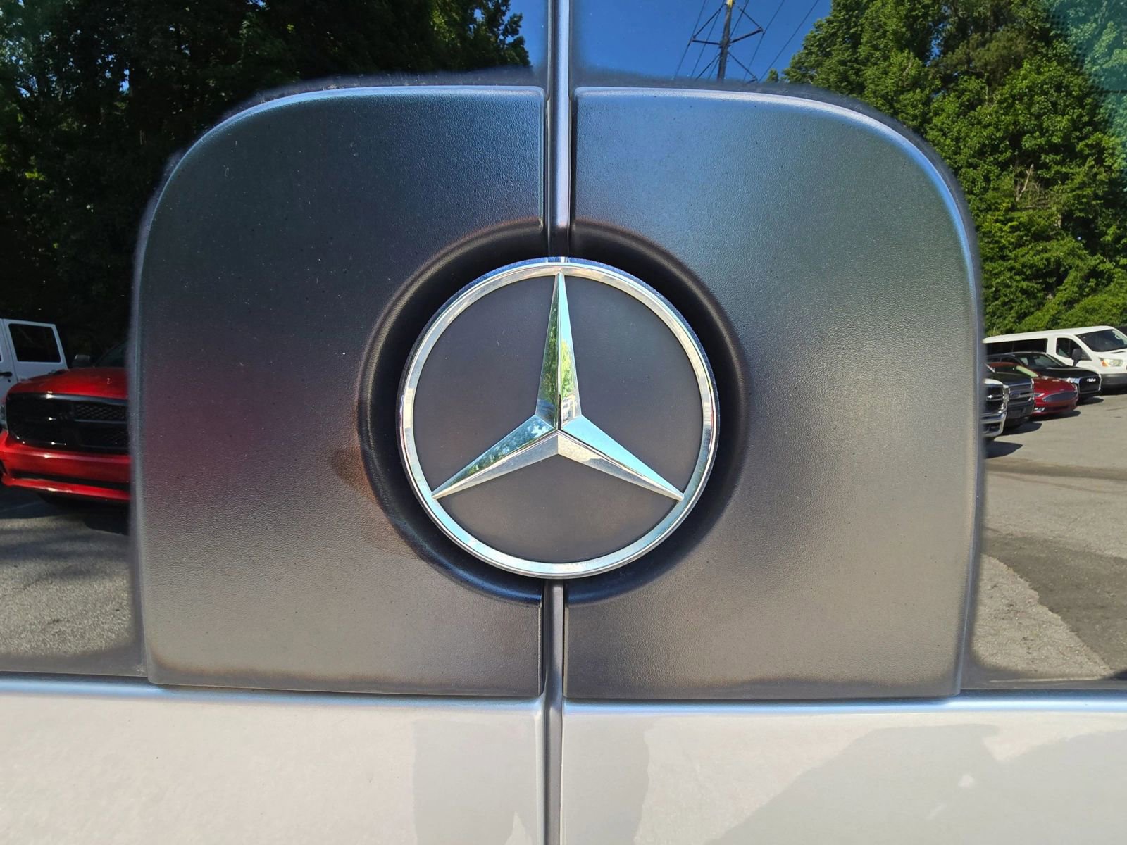 Used 2012 Mercedes-Benz Sprinter 2500 image 30