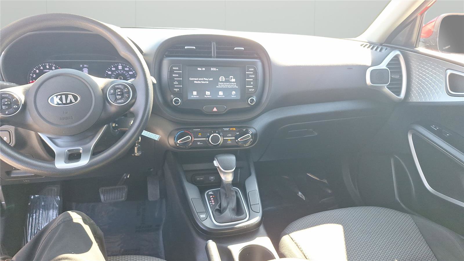 Used 2020 Kia Soul LX image 16