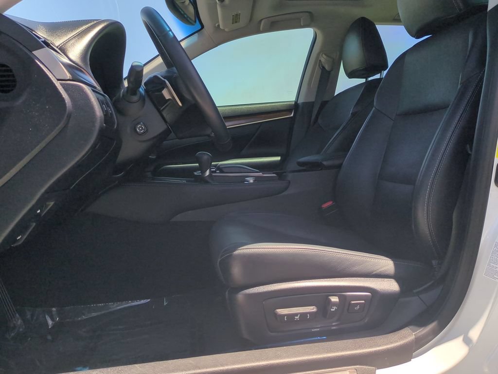 Used 2014 Lexus GS 350 w/ Premium Package RWD image 23