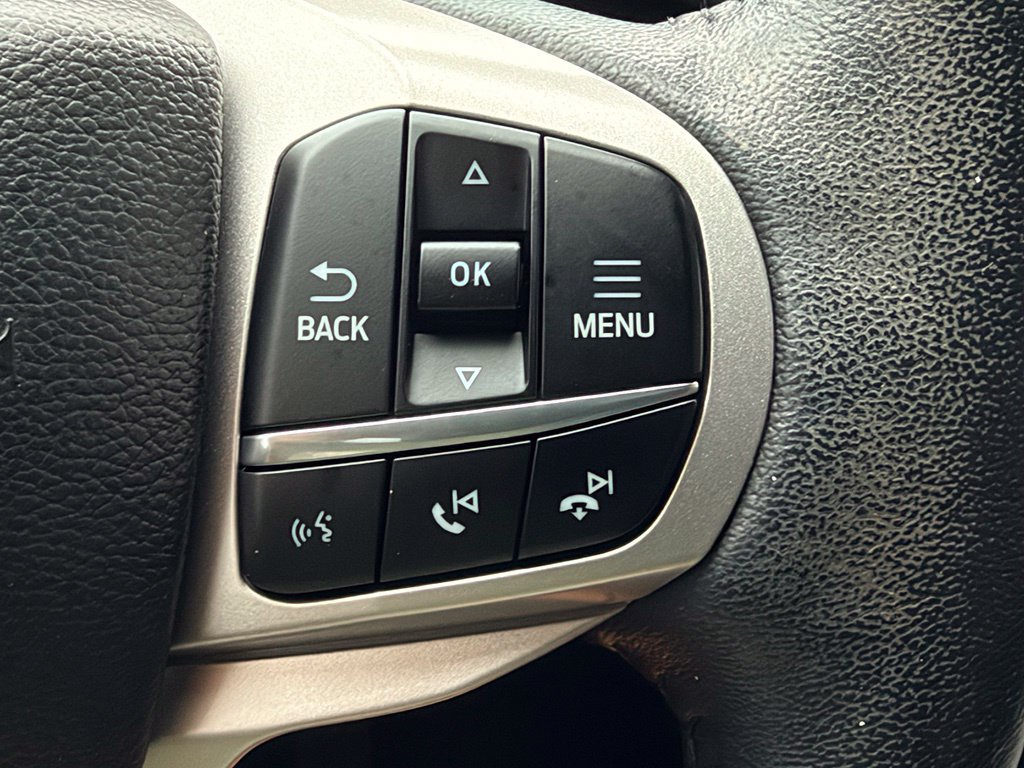 Used 2023 Ford Explorer XLT w/ Equipment Group 202A RWD image 27