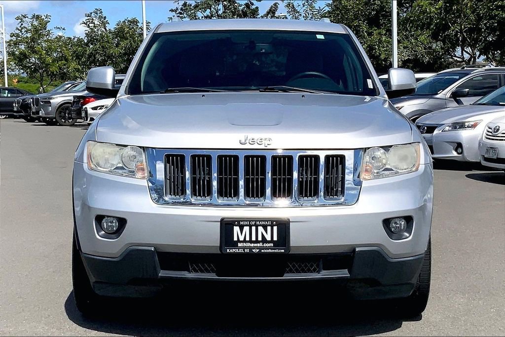 Used 2011 Jeep Grand Cherokee 70th Anniversary RWD image 3