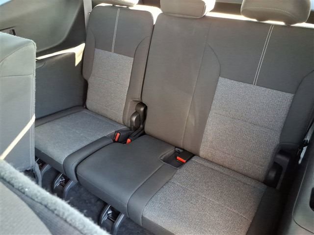 Certified 2025 GMC Acadia Elevation image 30