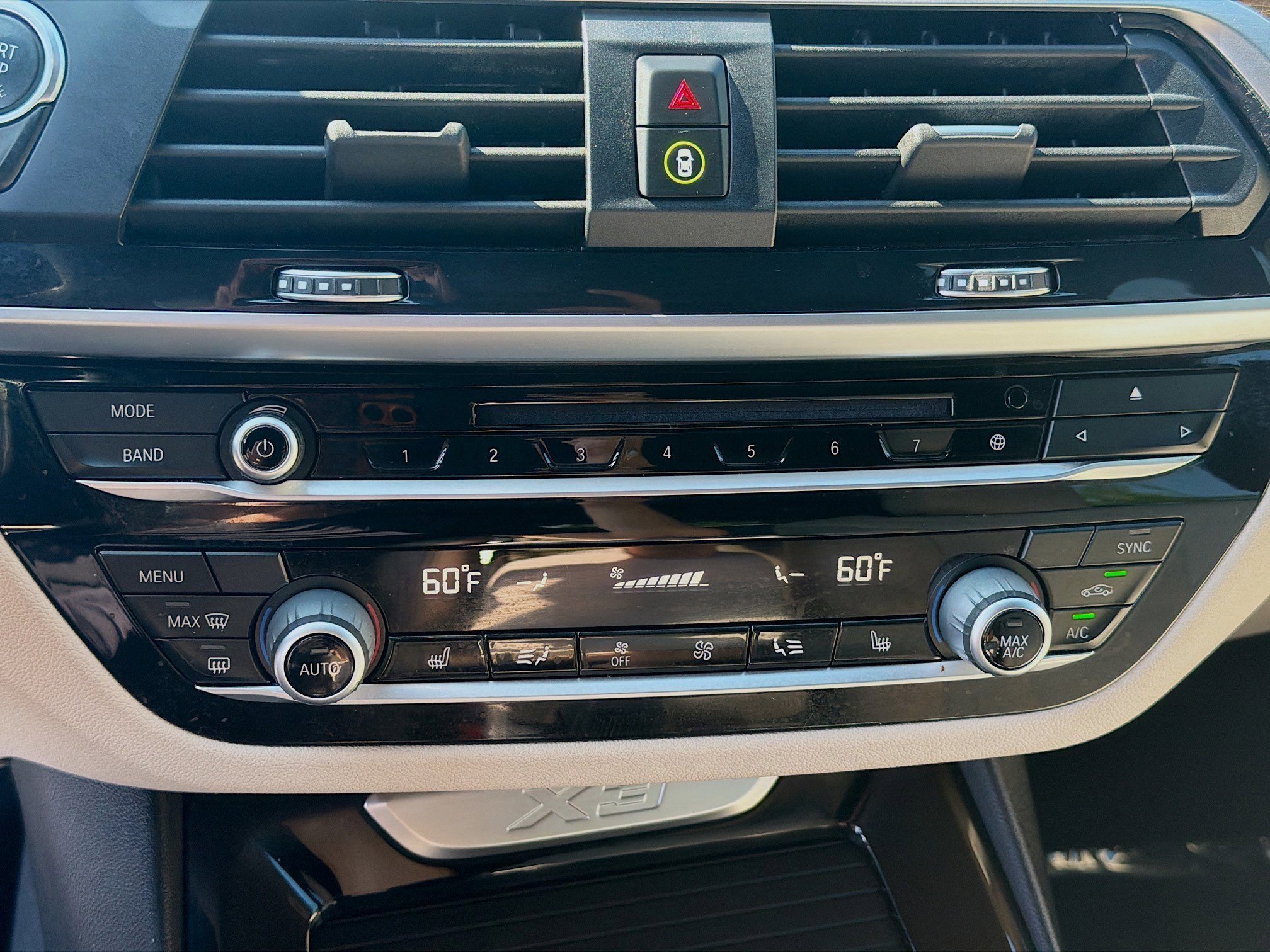 Used 2018 BMW X3 xDrive30i w/ Convenience Package AWD/4WD image 14