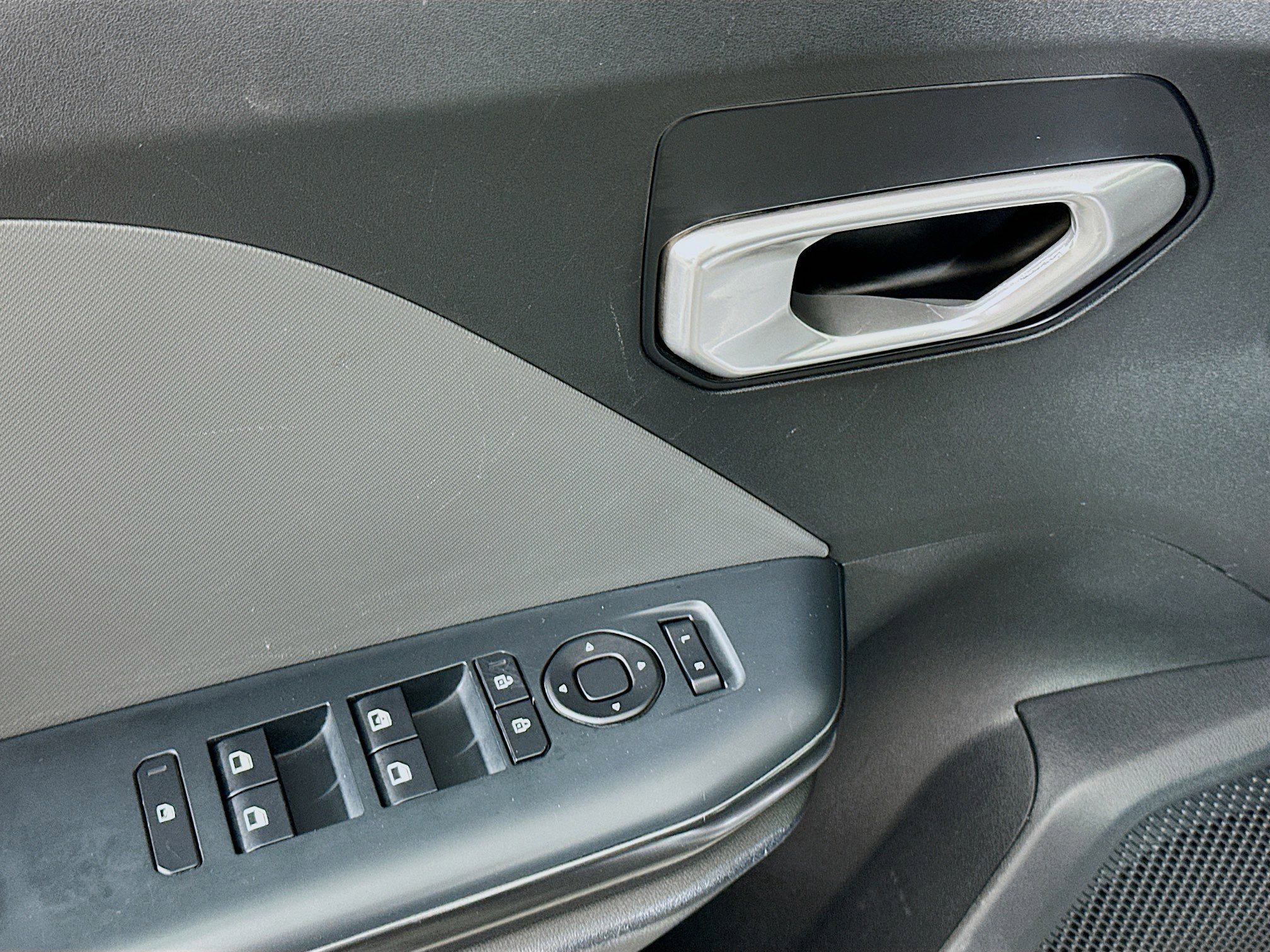 Used 2025 Kia K4 LXS image 15