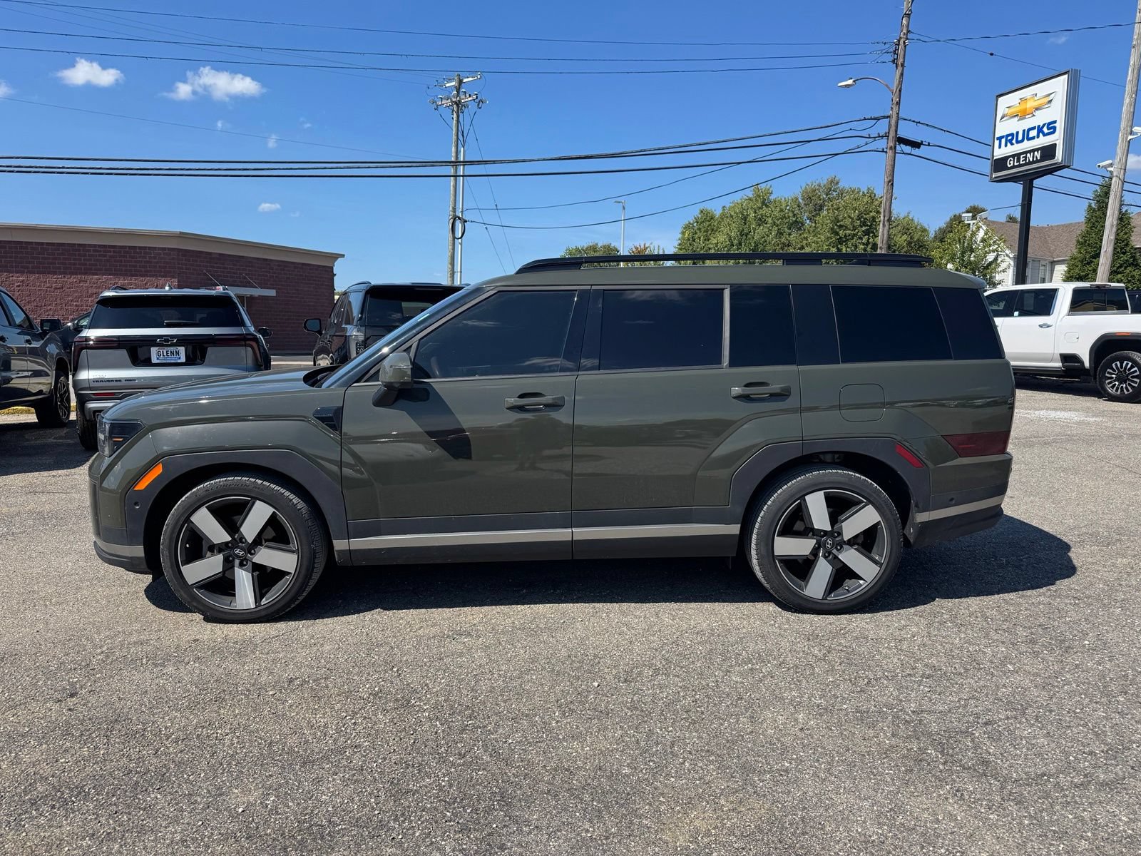 Used 2024 Hyundai Santa Fe Limited AWD/4WD image 3