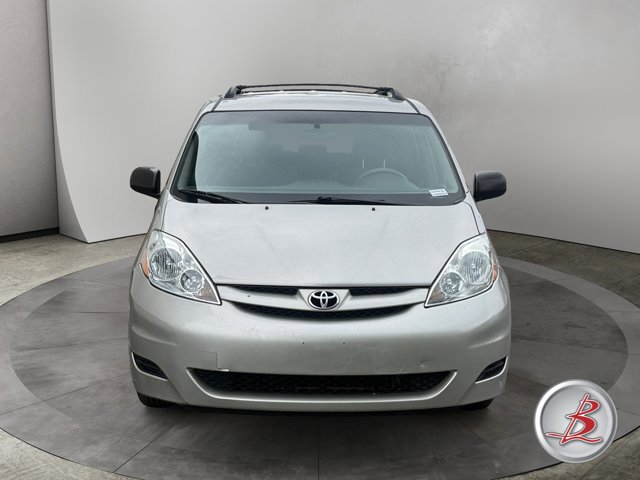 Used 2006 Toyota Sienna CE FWD image 2
