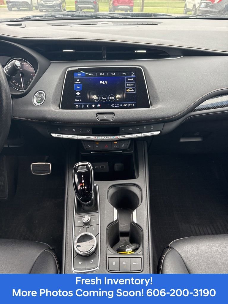 Used 2023 Cadillac XT4 Sport image 10