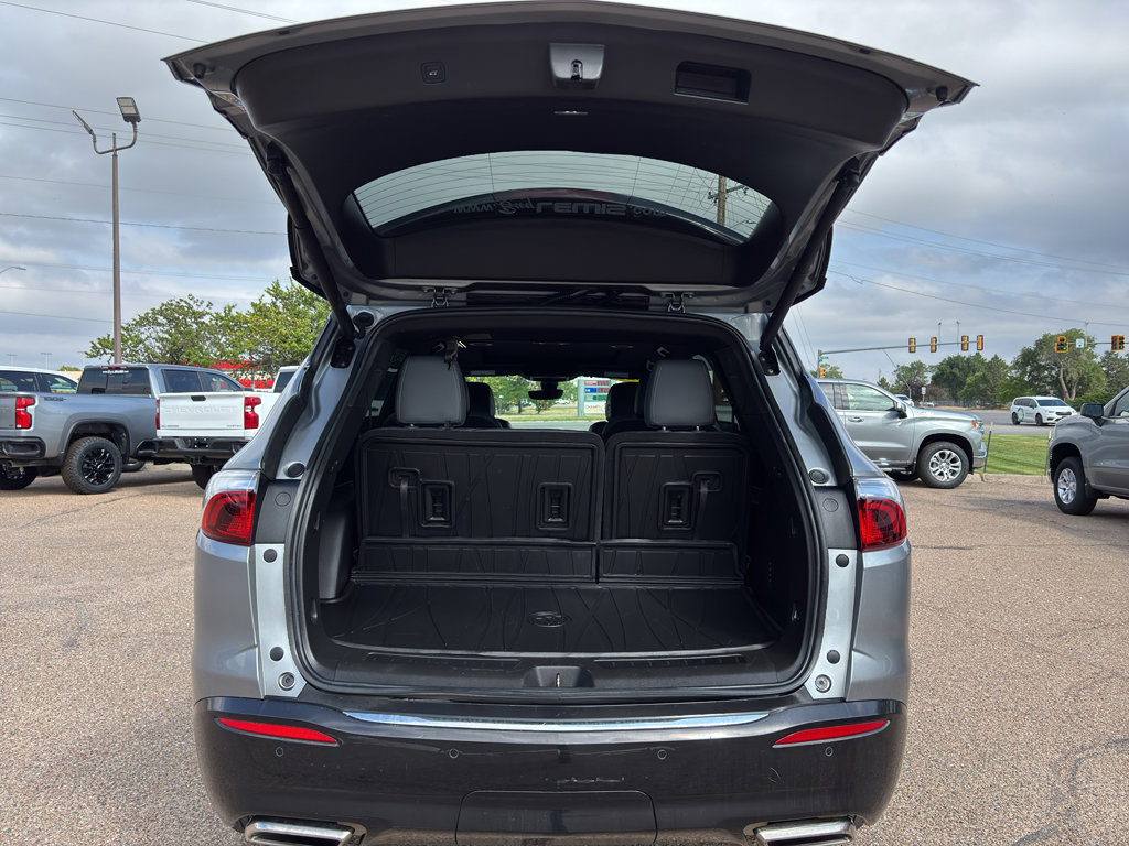 Certified 2023 Buick Enclave Essence w/ Experience Buick Package AWD/4WD image 8