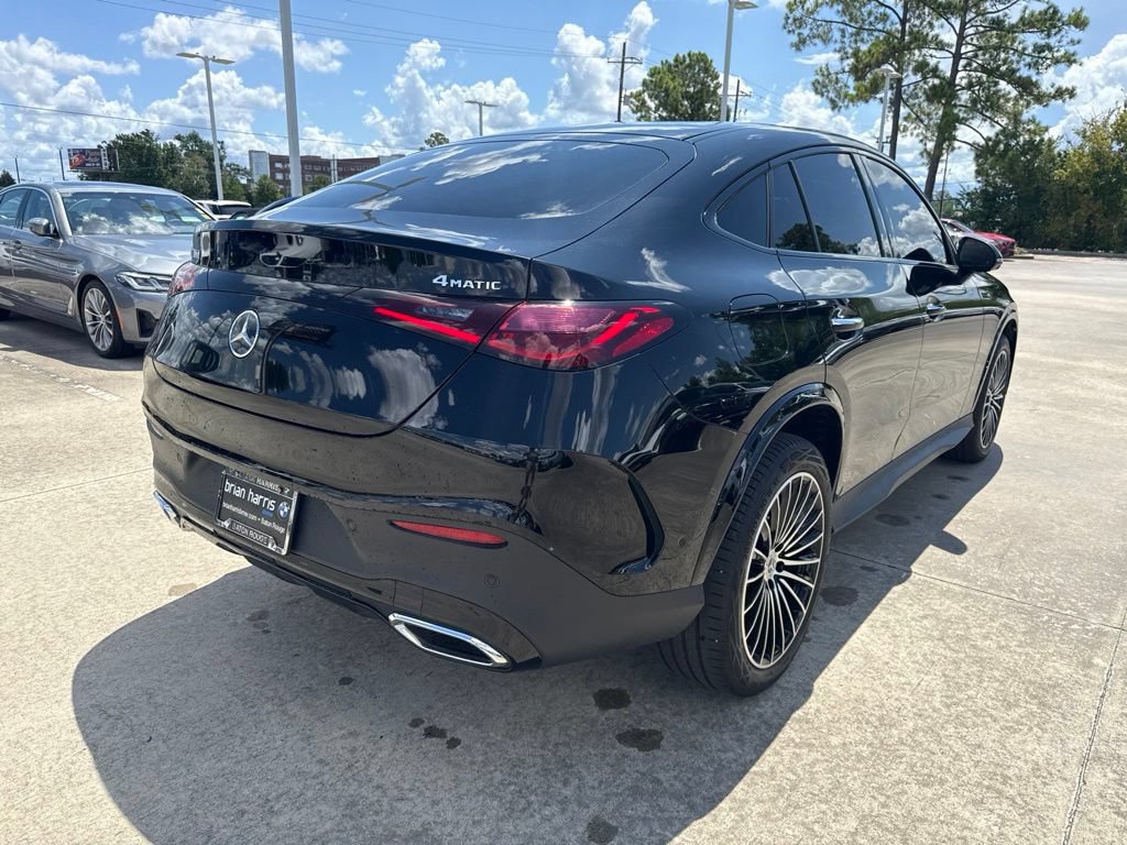 Used 2025 Mercedes-Benz GLC 300 4MATIC image 4