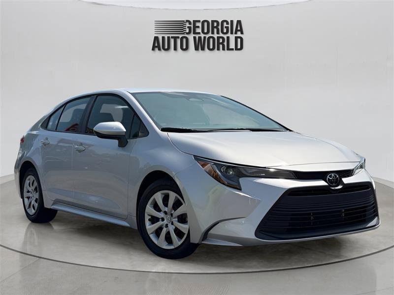 Used 2023 Toyota Corolla LE FWD image 10