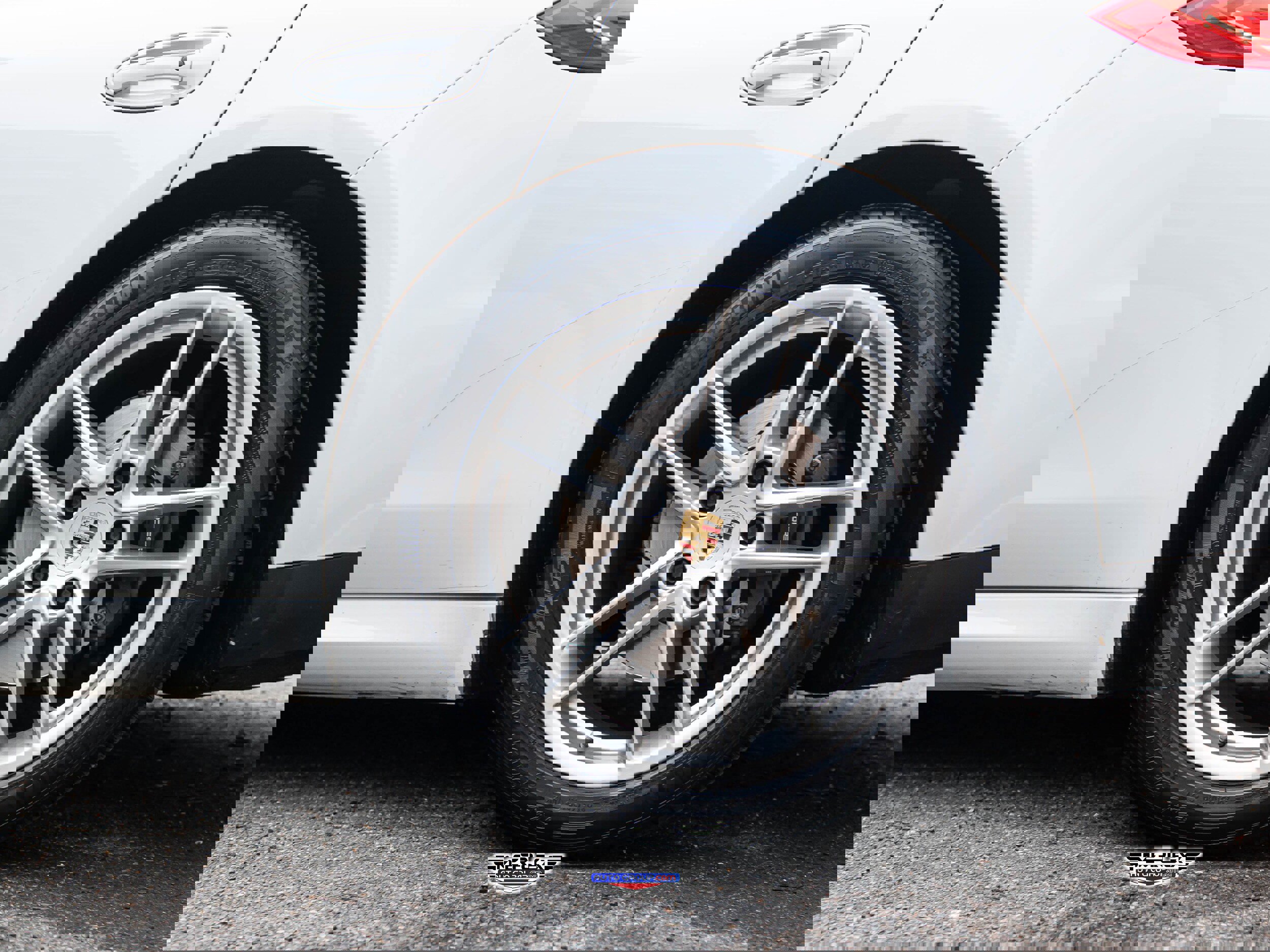 Used 2016 Porsche Panamera 4 image 12