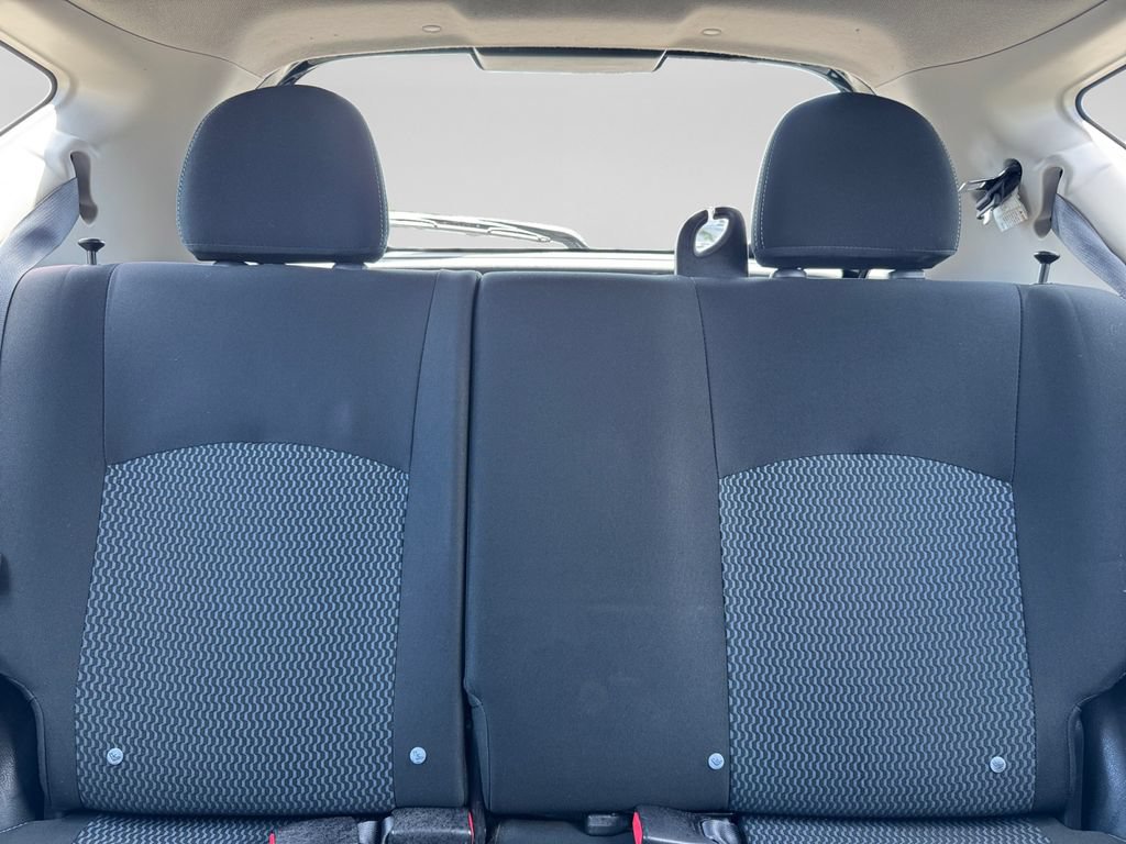 Used 2016 Nissan Versa Note SV FWD image 20
