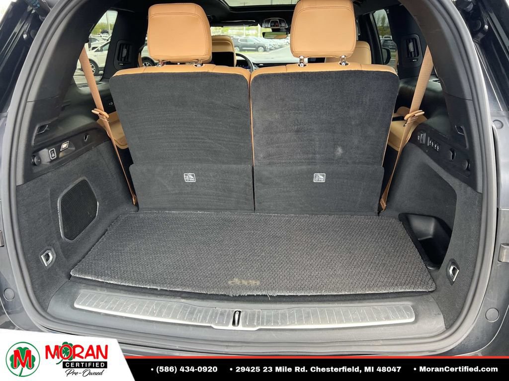 Used 2023 Jeep Grand Cherokee L Summit w/ Rear Seat Video Group I AWD/4WD image 12