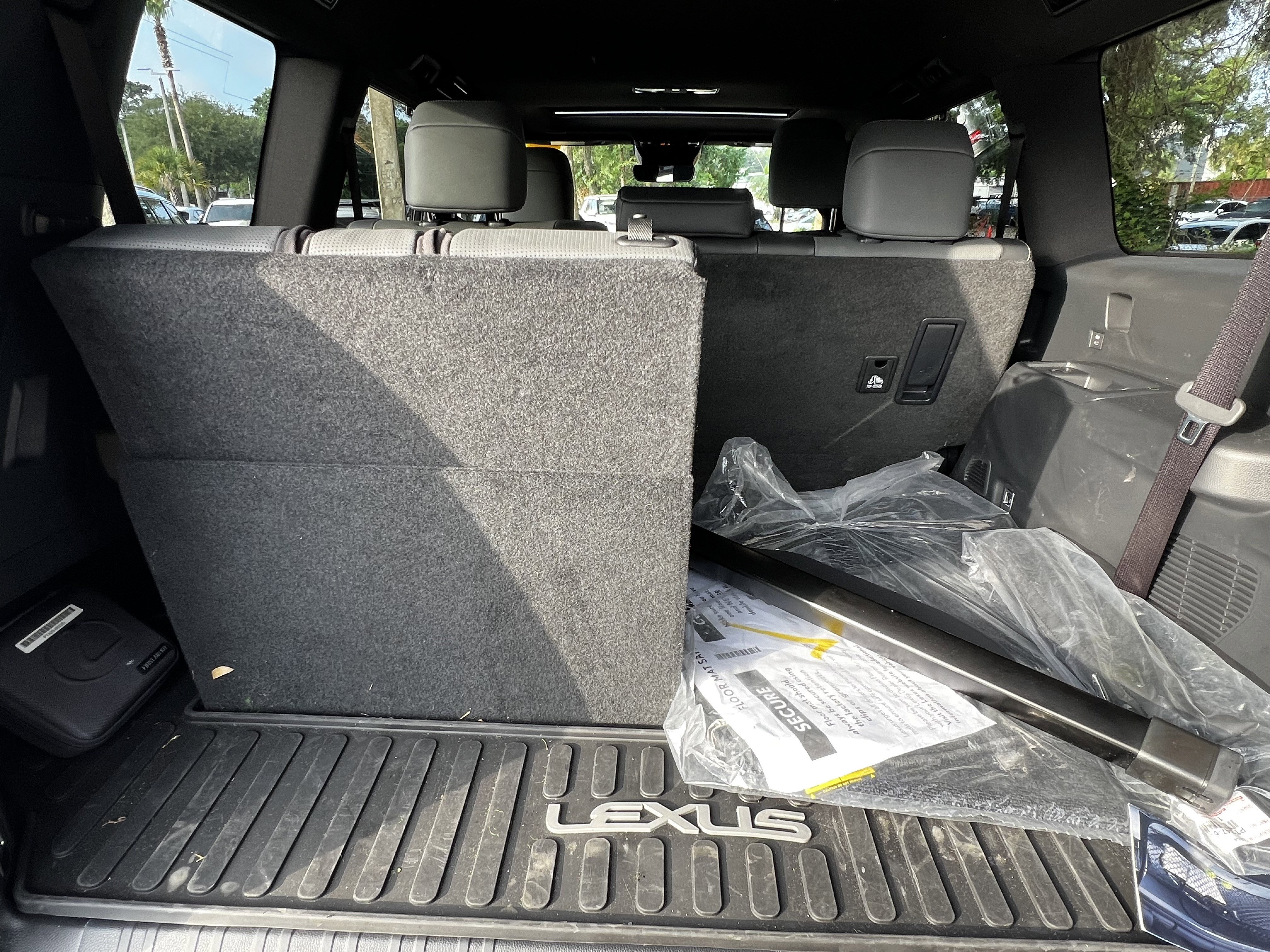 Used 2025 Lexus GX 550 w/ Accessory Package (2T) AWD/4WD image 50