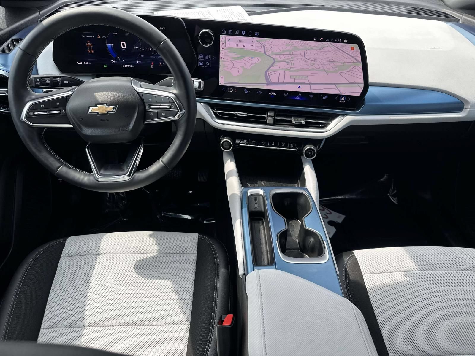 Certified 2024 Chevrolet Equinox EV LT FWD image 9