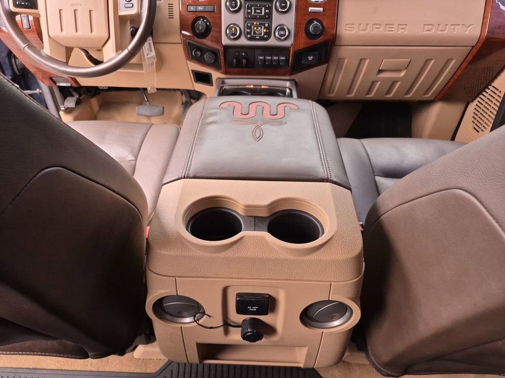 Used 2016 Ford F250 King Ranch w/ FX4 Off-Road Package AWD/4WD image 31
