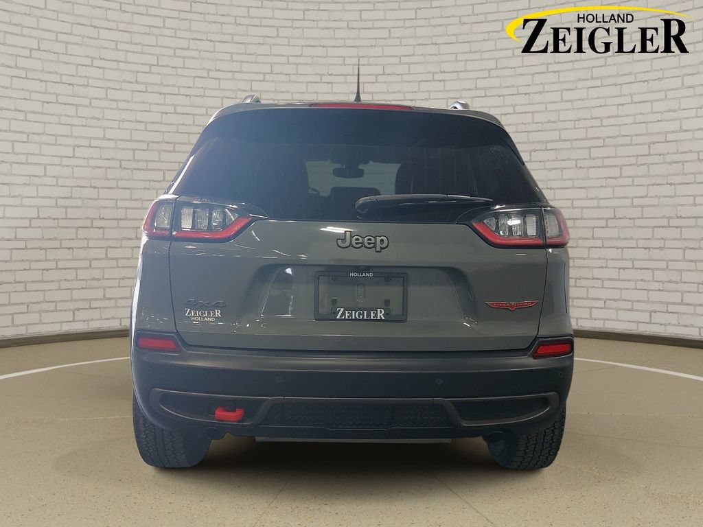 Used 2019 Jeep Cherokee Trailhawk w/ Comfort/Convenience Group AWD/4WD image 6