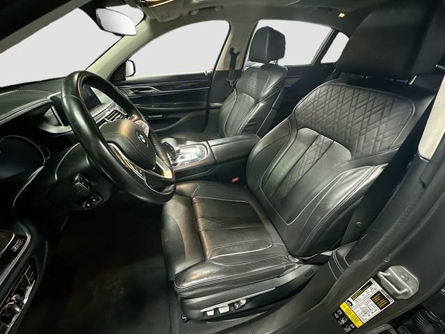Used 2016 BMW 750i xDrive image 22