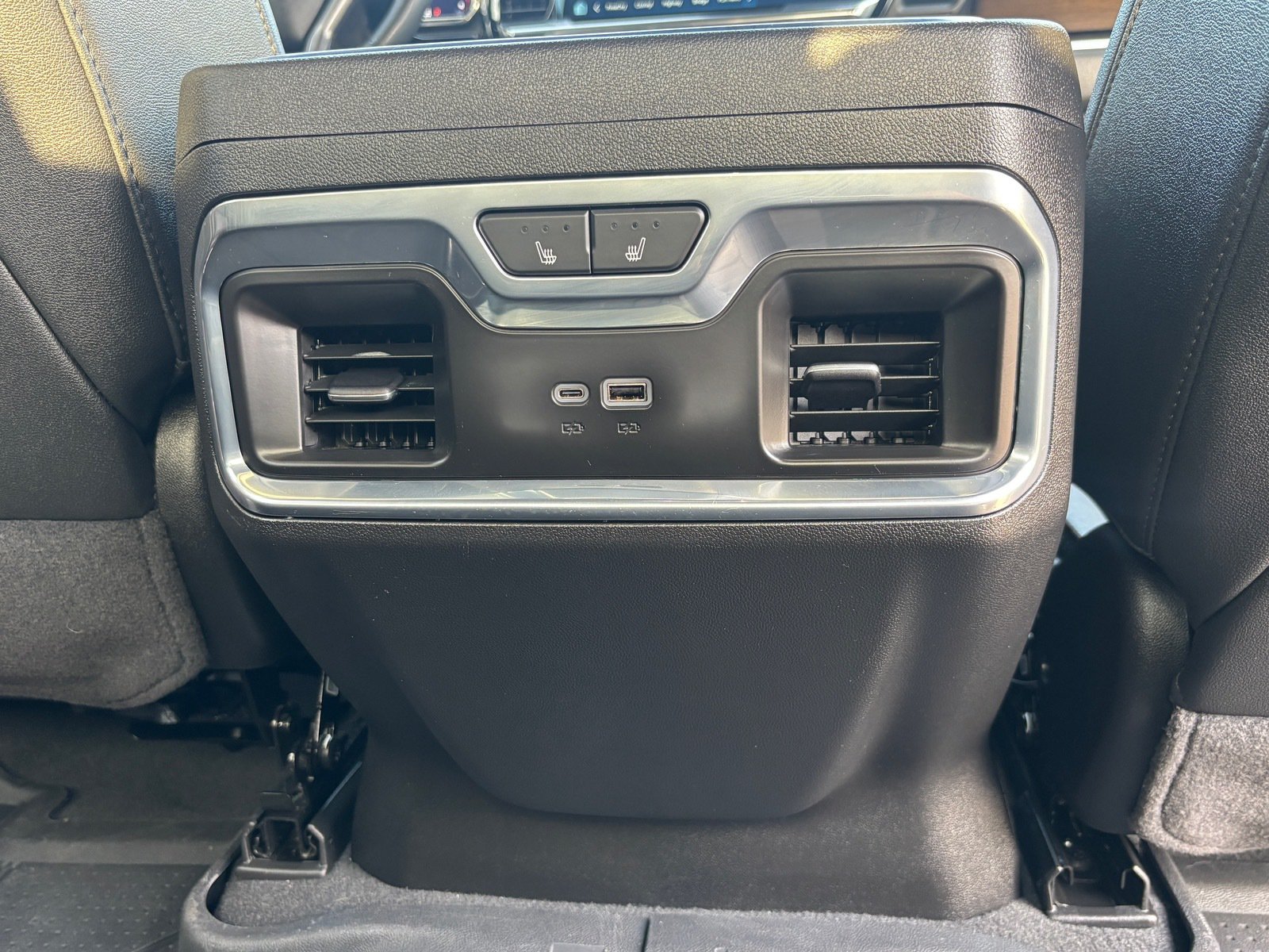 Used 2025 Chevrolet Silverado 1500 High Country AWD/4WD image 29