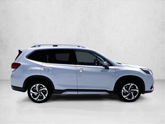 Used 2023 Subaru Forester Touring AWD/4WD image 5