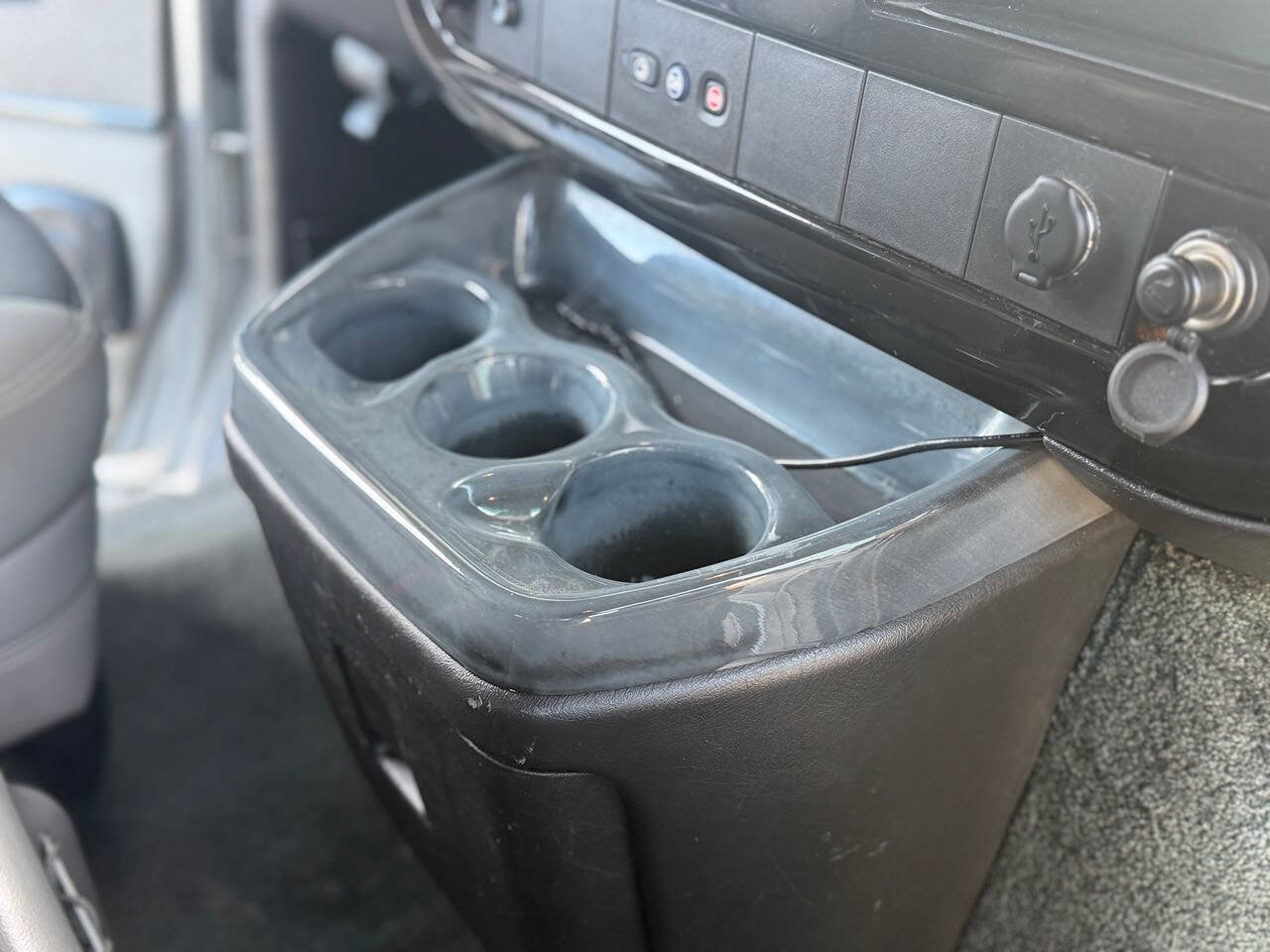 Used 2013 GMC Savana 1500 image 65