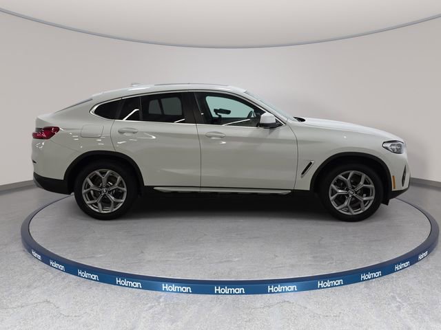Certified 2025 BMW X4 xDrive30i AWD/4WD image 4