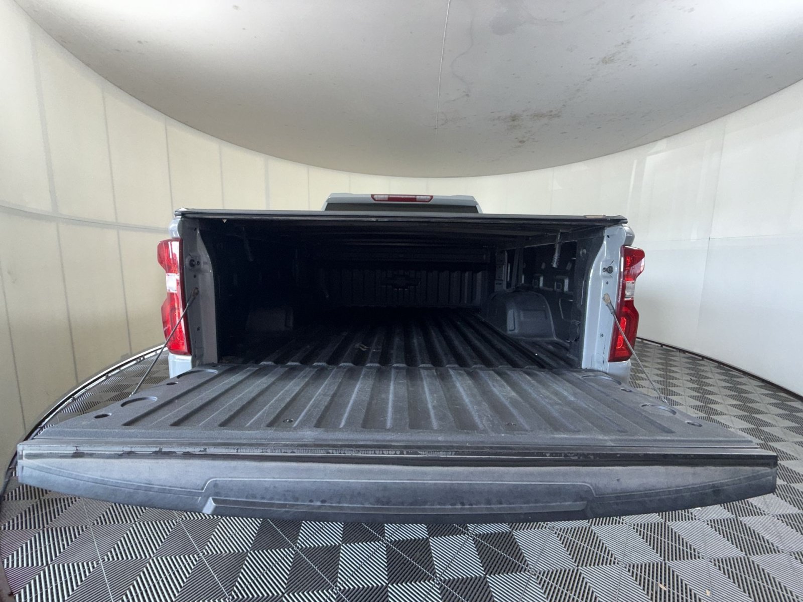 Used 2024 Chevrolet Silverado 1500 RST AWD/4WD image 25