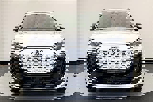 New 2025 Audi SQ6 e-tron Premium Plus image 3