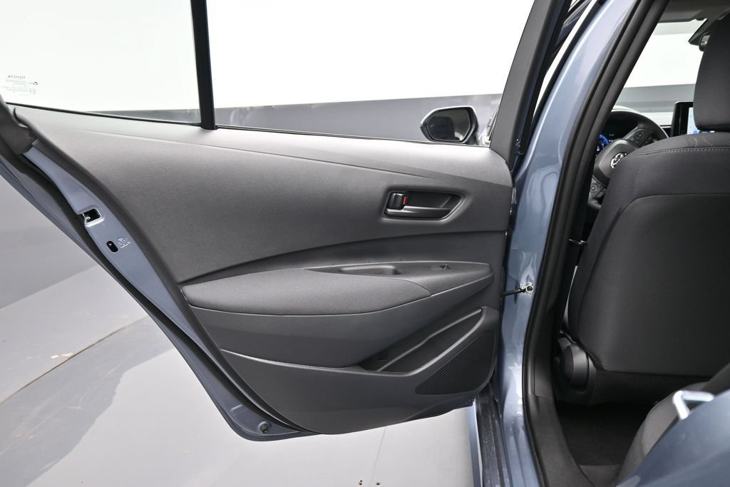 Used 2026 Toyota Corolla LE w/ LE Premium Package FWD image 21