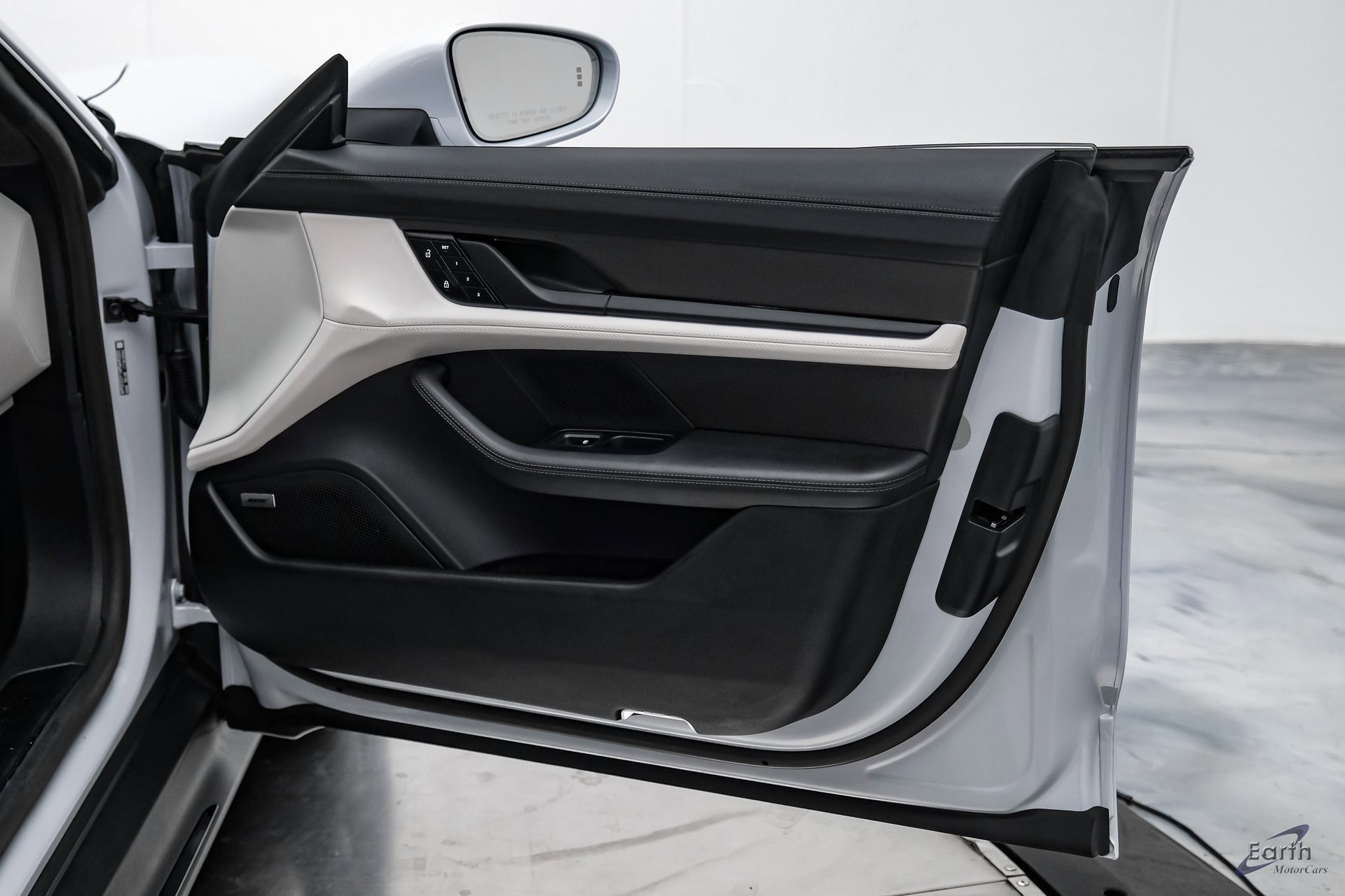 Used 2023 Porsche Taycan GTS w/ Premium Package image 75