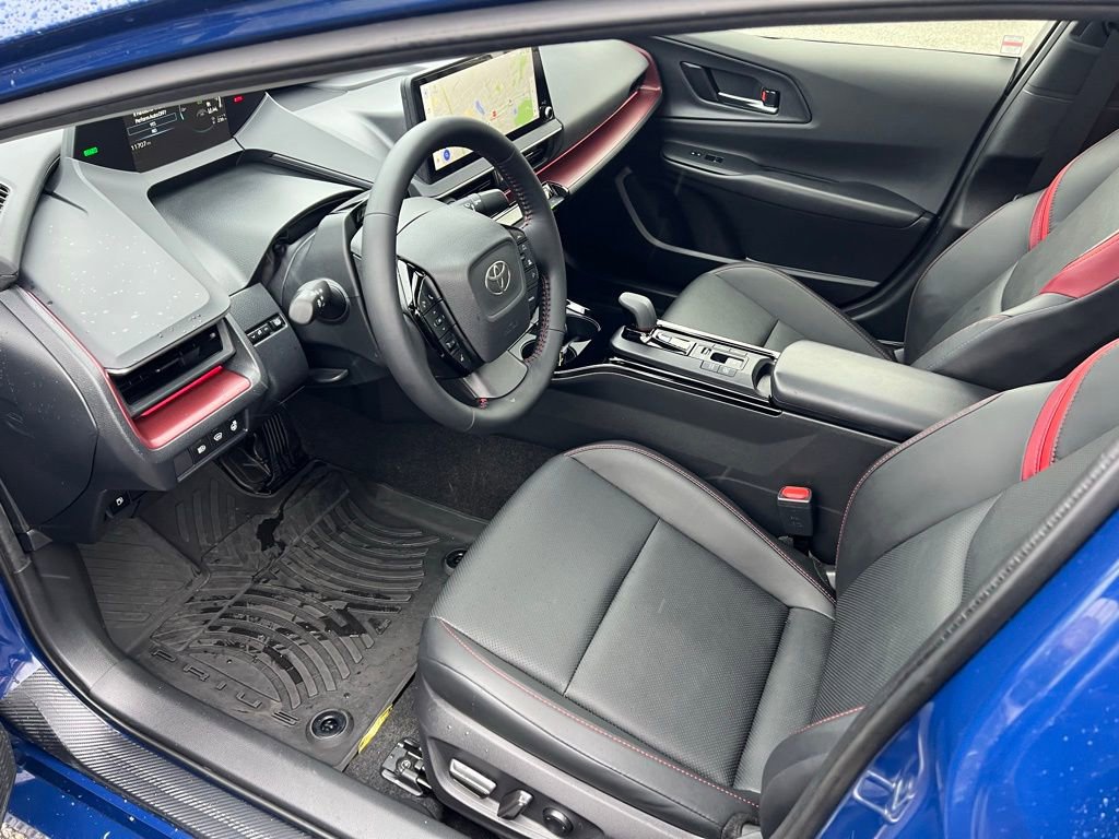 Used 2025 Toyota Prius XSE image 12