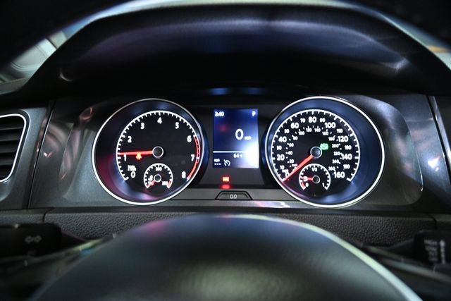 Used 2020 Volkswagen Golf 1.4T TSI image 33