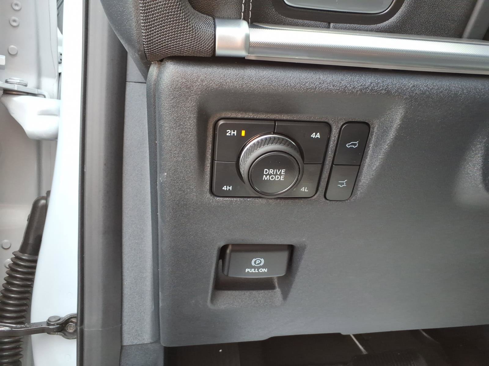 Used 2025 Ford Expedition Platinum AWD/4WD image 16