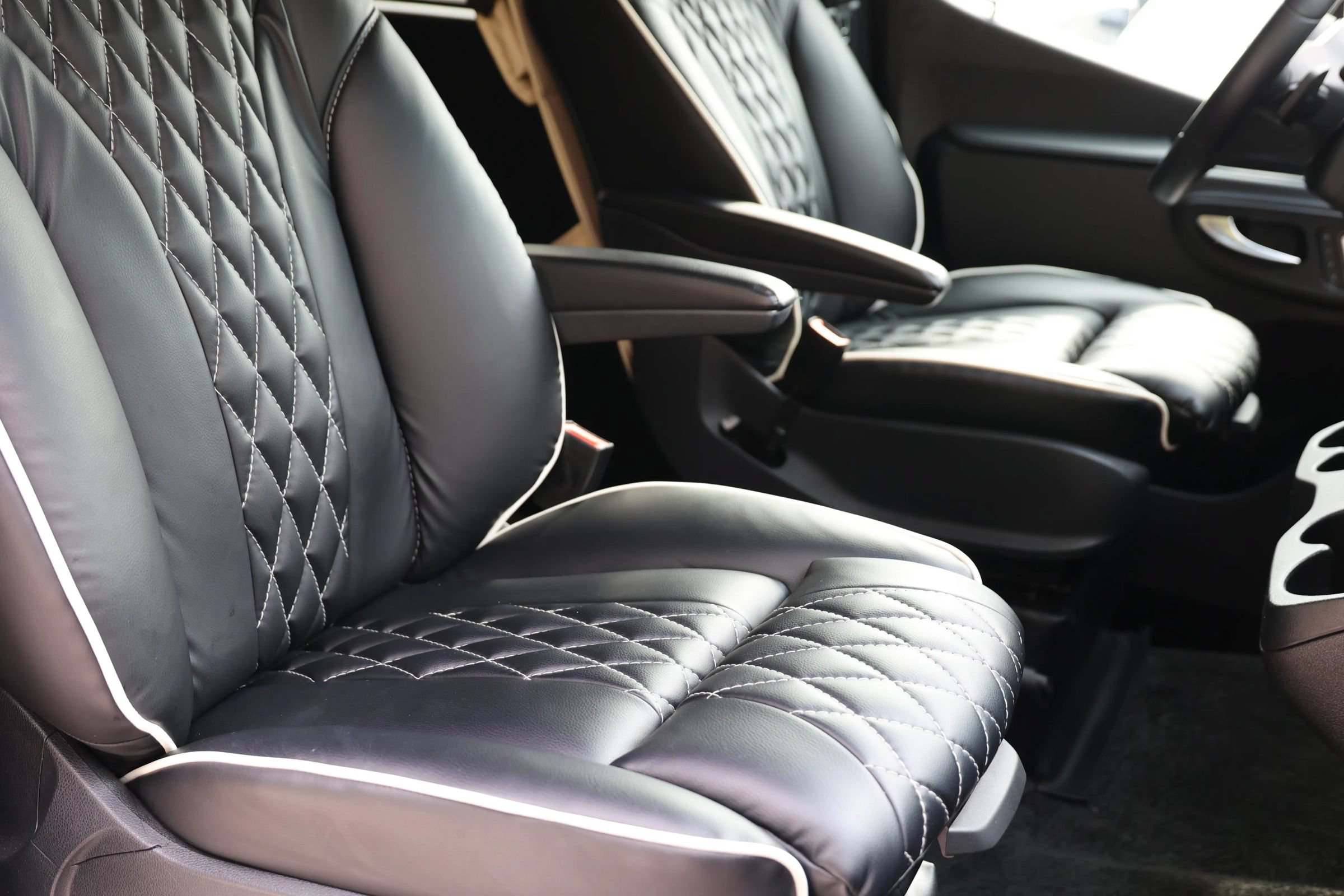 Used 2021 Mercedes-Benz Sprinter 3500 image 91