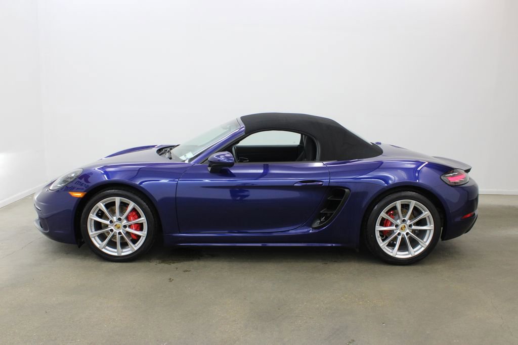 Certified 2022 Porsche 718 Boxster S RWD image 2