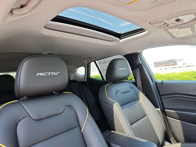 New 2026 Chevrolet Trax ACTIV w/ Sunroof Package FWD image 14