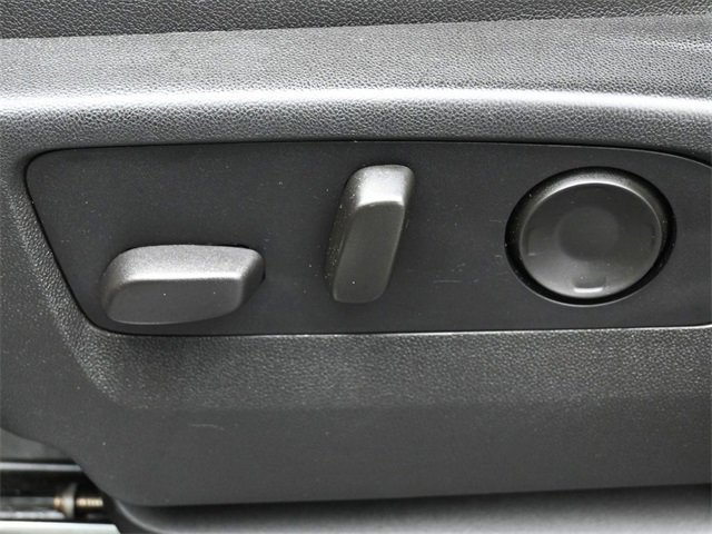 Used 2021 GMC Yukon SLT image 10