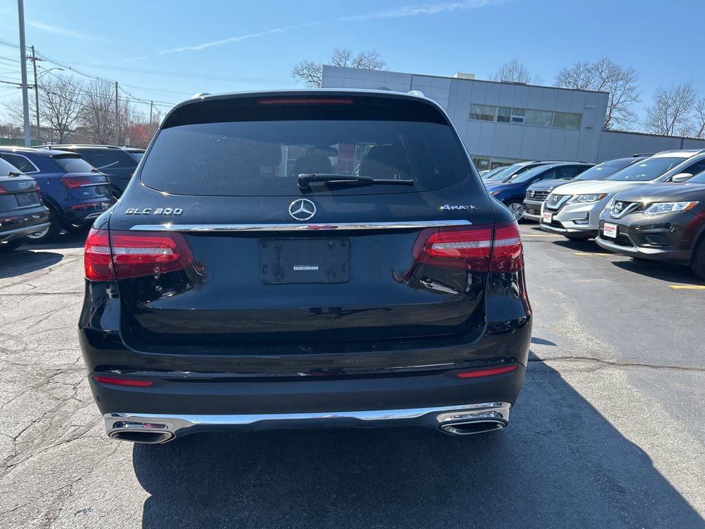 Used 2018 Mercedes-Benz GLC 300 4MATIC image 6