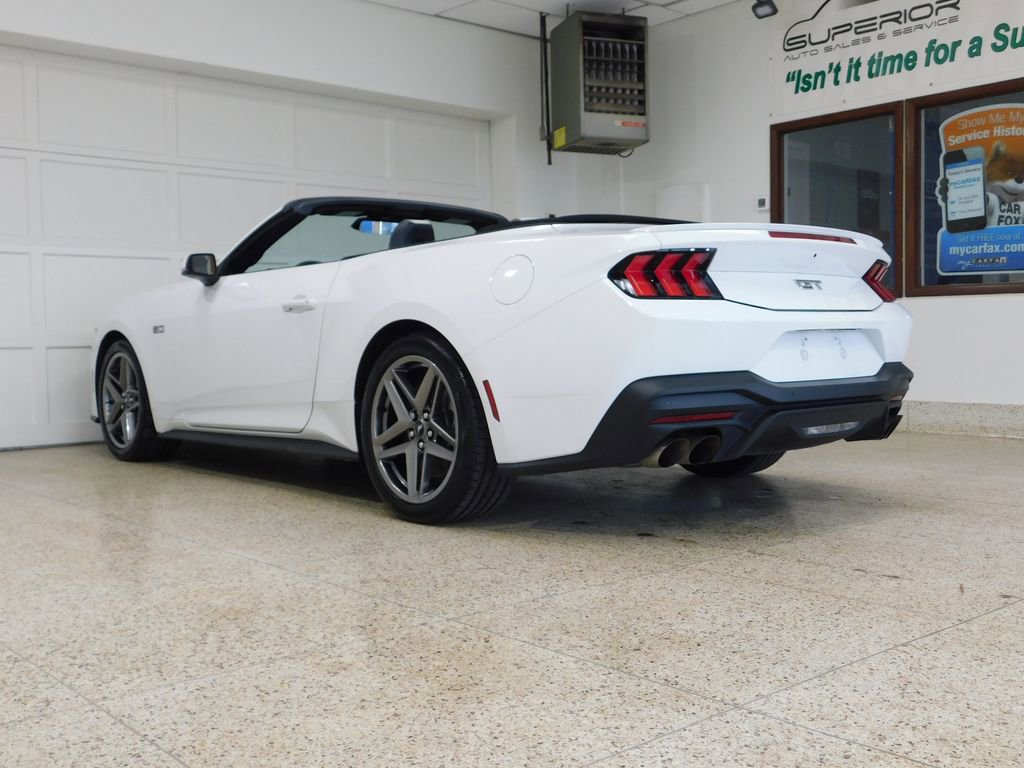 Used 2025 Ford Mustang GT Premium RWD image 14