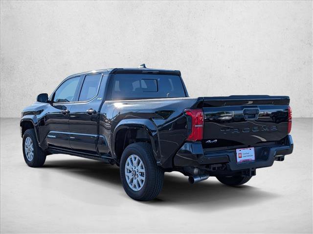 Certified 2025 Toyota Tacoma SR5 AWD/4WD image 7