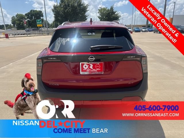 New 2025 Nissan Kicks SR FWD image 4