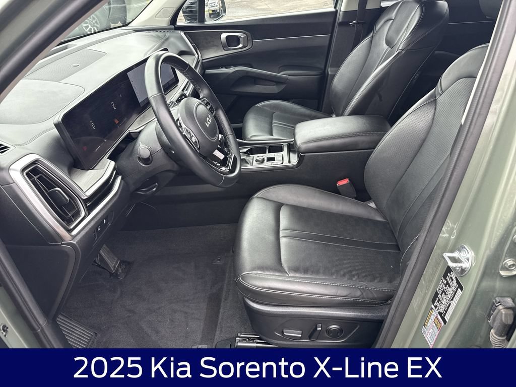 Used 2025 Kia Sorento X-Line EX AWD/4WD image 12
