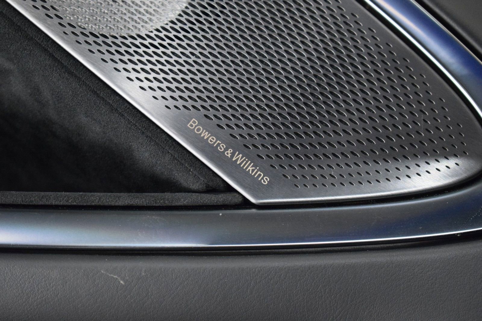 New 2026 McLaren Artura image 36