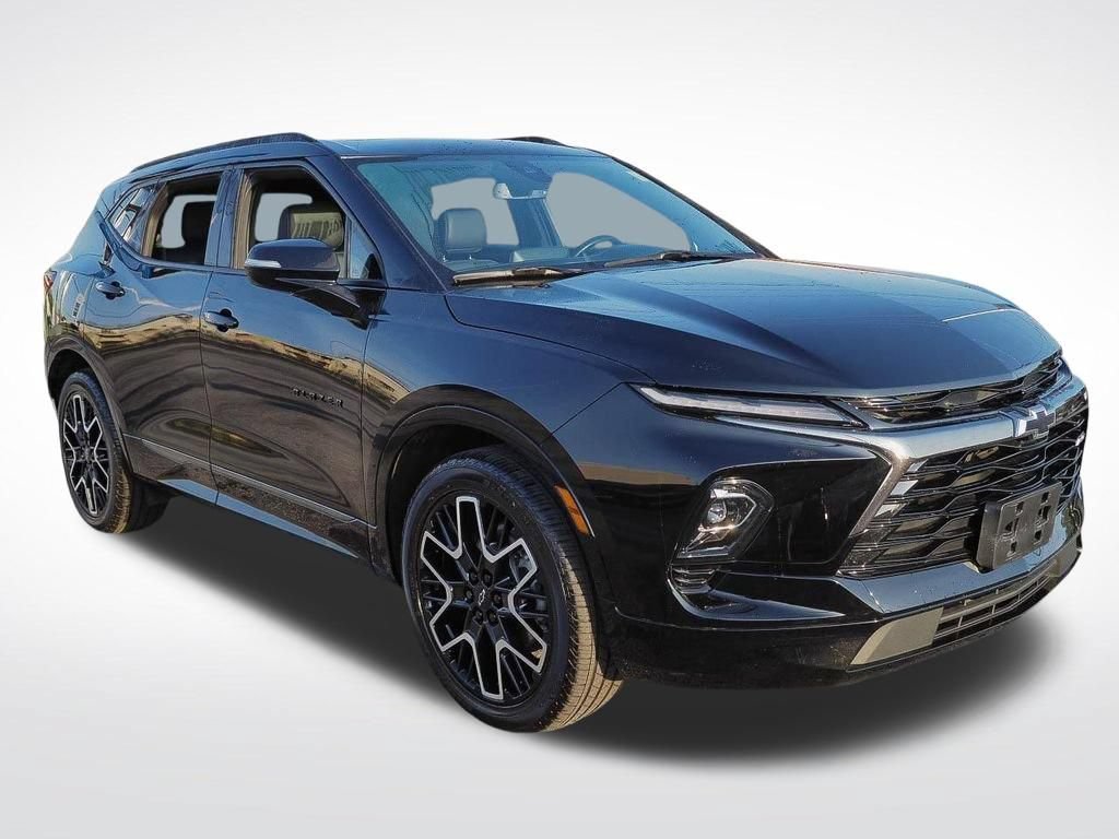 Certified 2023 Chevrolet Blazer RS AWD/4WD image 3