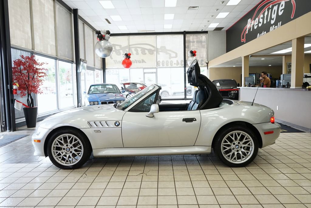 Used 2001 BMW Z3 3.0i RWD image 6