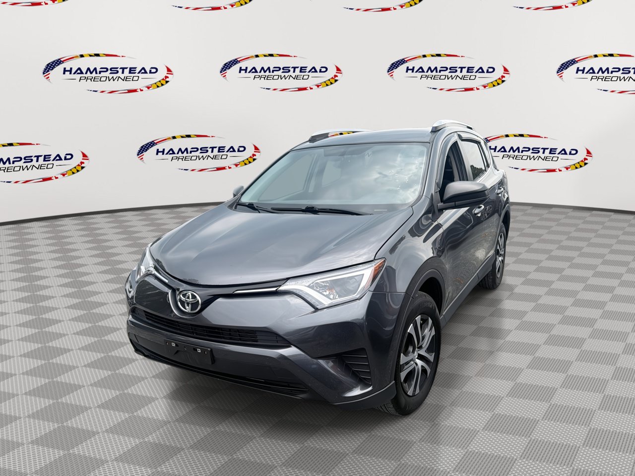 Used 2016 Toyota RAV4 LE AWD/4WD image 1